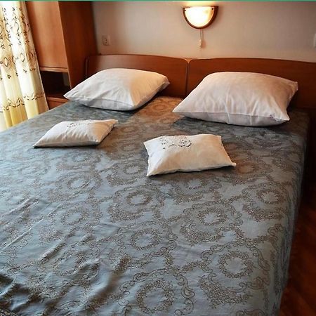 Apartment Eufemija-Rab Kampor Zewnętrze zdjęcie